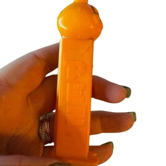 Vintage Orange Garfield PEZ Dispenser Collectible Candy Toy - Picture 4 of 8